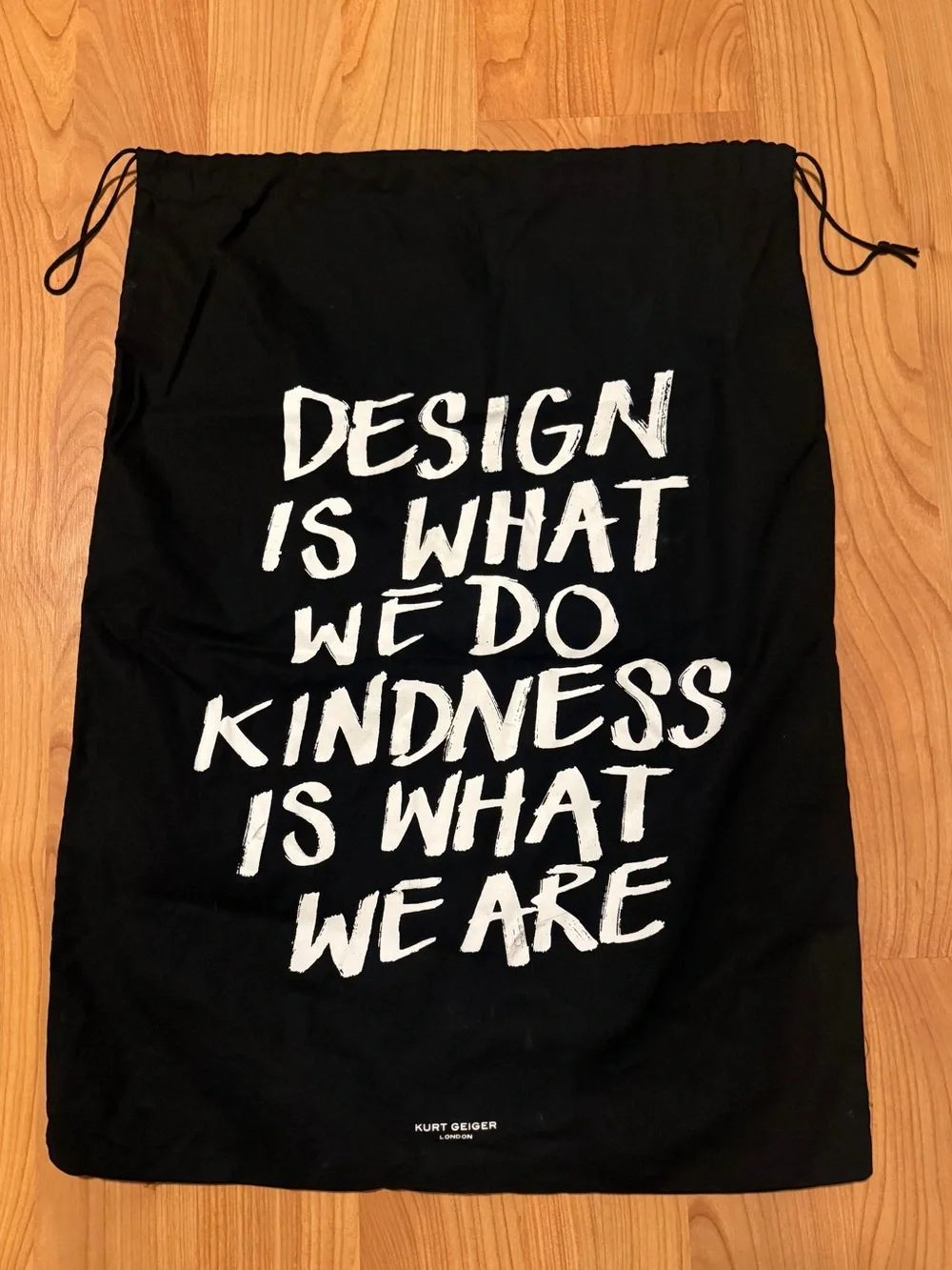 KURT GEIGER BLACK TEXTILE DUST BAG - Picture 1 of 3